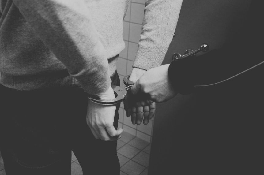 Nielegalne składowanie i transportowanie odpadów – odpowiedzialność karna za przestępstwo z art. 183 k.k.